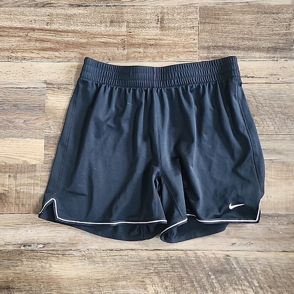 Pants - Ladies Nike Dri-Fit Shorts Sz Small